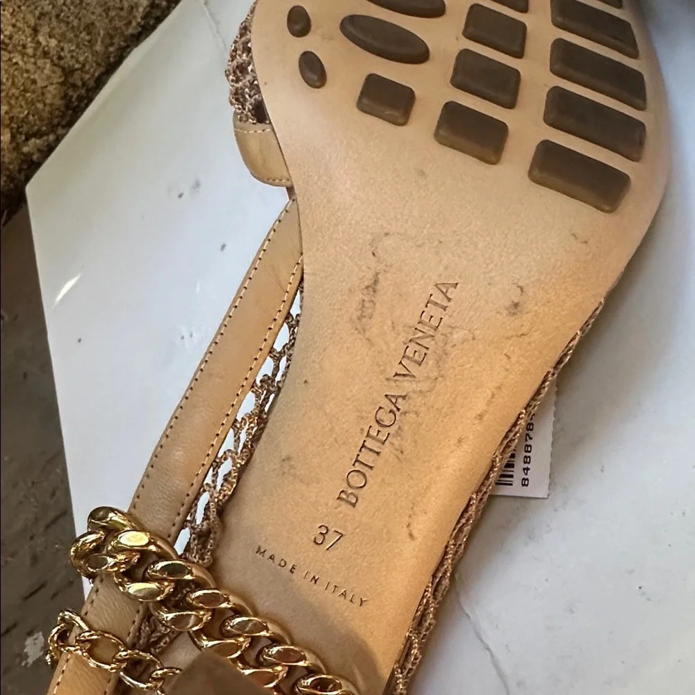 Bottega Veneta Mesh Chain Details Pumps - Picture 10 of 10